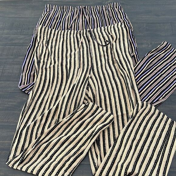 Bundle of stripped pants  - Picture 1 of 8